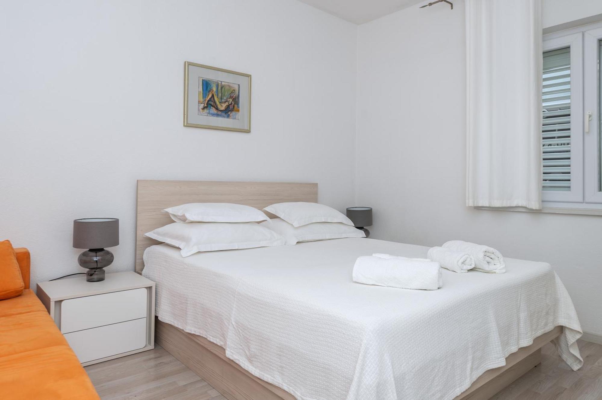 Apartments Sokol Makarska Exterior foto